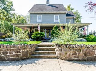 844 Bridgeboro St, Riverside, NJ 08075