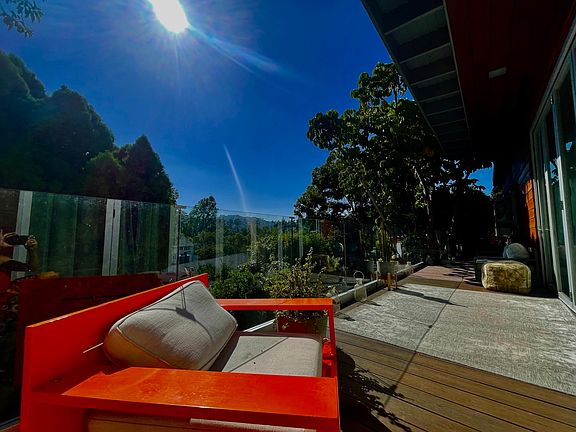 3rd image of 3437 La Sombra Dr