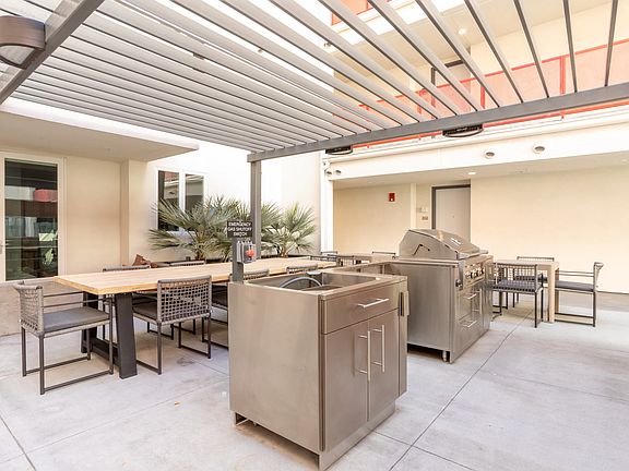 4th image of 3540 Wilshire Blvd #618S