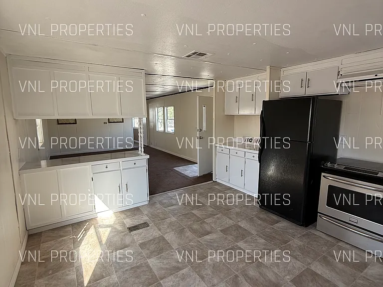 4801 S Main St #39 — Photo 7