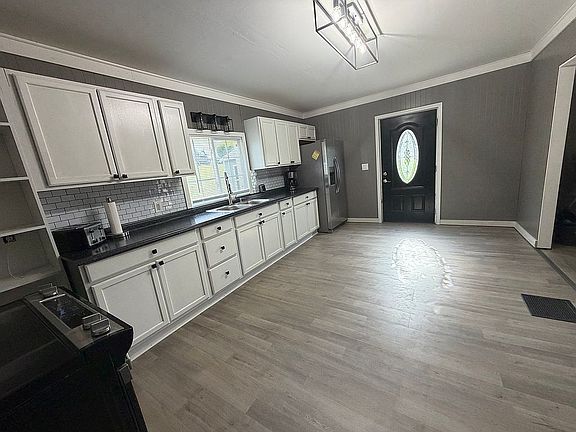 5th image of 39824 State St
