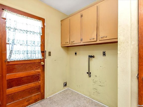 5th image of 17 Livingston Ave