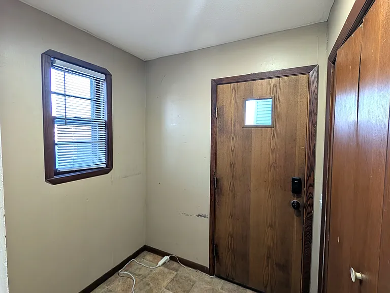 869 Geranium Ave E #1 — Photo 7