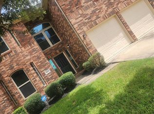 3923 Oak Plank Rd, Fresno, TX 77545
