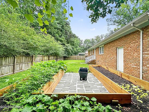 2nd image of 107 Marion Court