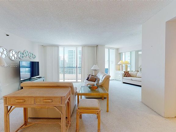 4th image of 3600 Mystic Pointe Dr APT 1503