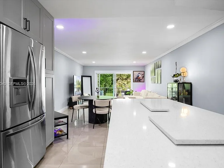 6001 N Falls Circle Dr #310 — Photo 15