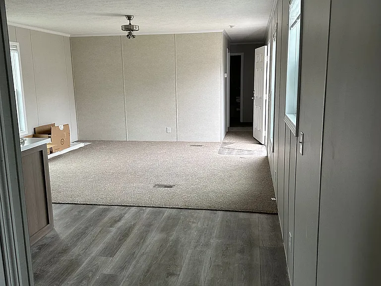 Groveland Manor — Photo 116