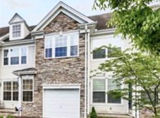 14 Gillian Ct #14, Monroe, NY