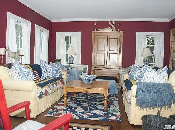 2nd image of 64 Laurel Trl