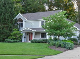 415 Sussex Ct, Aurora, OH 44202