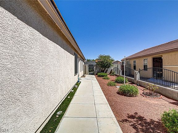 5th image of 4556 Julesburg Dr