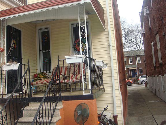 5th image of 3024 84th St