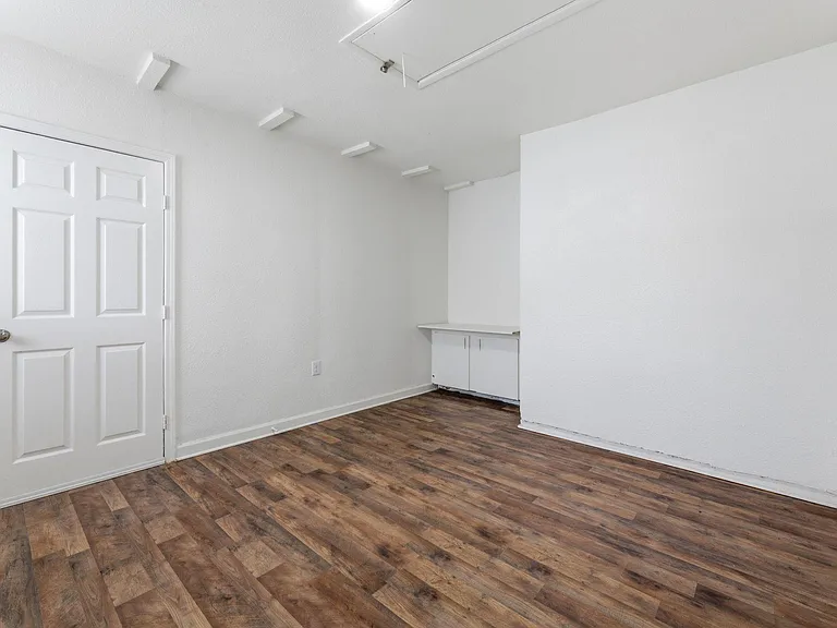 6601 Stonleigh Pl — Photo 20