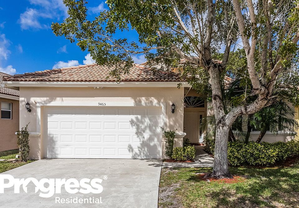 1st image of 9465 Lago Dr