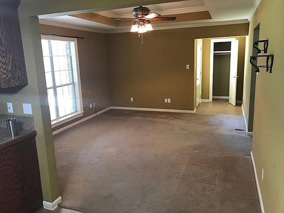2nd image of 105 Kelso Dr
