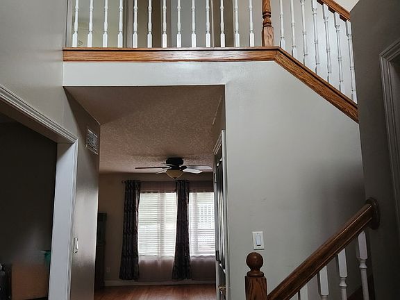 5th image of 815 Tremont St