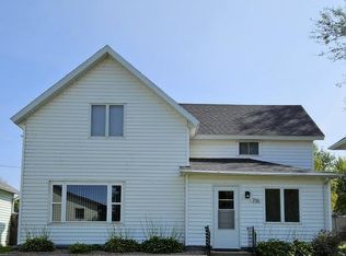 716 N 5th St, Graceville, MN 56240