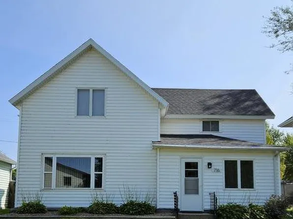 716 N 5th St, Graceville, MN 56240