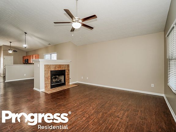 4th image of 7822 Candytuft St #334