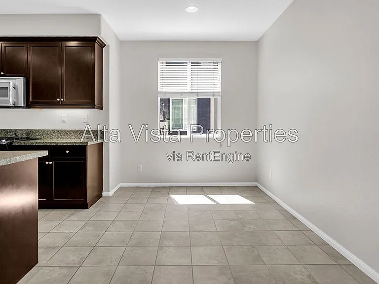 2346 Sentinel Ln — Photo 8