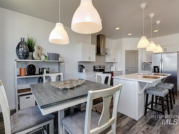 5th image of 2103 Izabella Ct