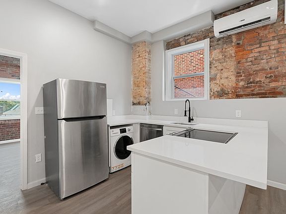 5th image of 928 Morningside Ave Floor 1
