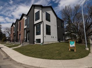 2850 Grant Cres SW #2852, Calgary, AB T3E 4L1