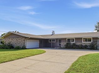 3719 Cheyenne Blvd, Sioux City, IA 51104