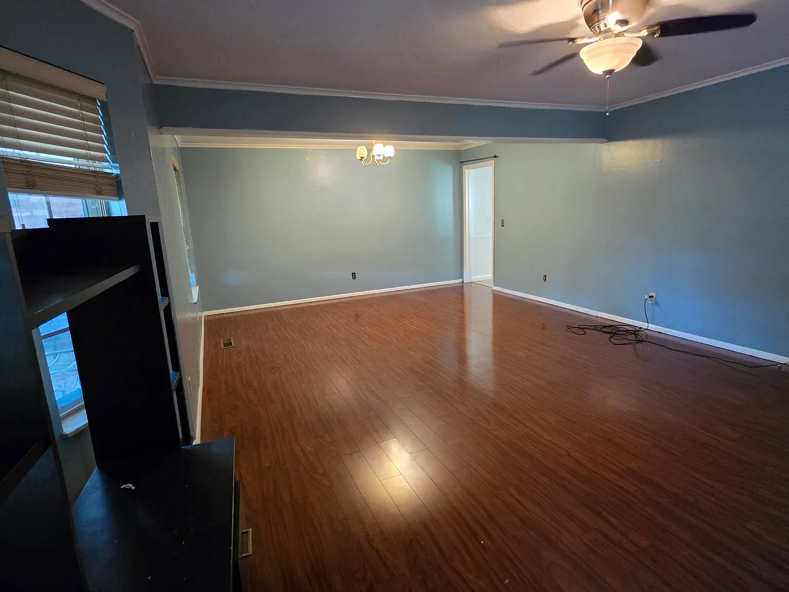 4 bed, 2422 sqft, $2,000 — Photo 3