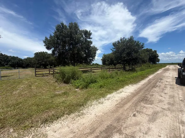 14467 NW 254th Street, Okeechobee, FL 34972