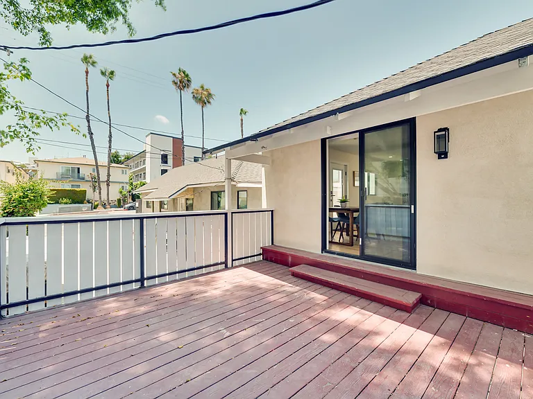 918 N San Vicente Blvd #D — Photo 19