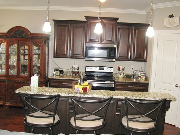 5th image of 139 Chase Cir