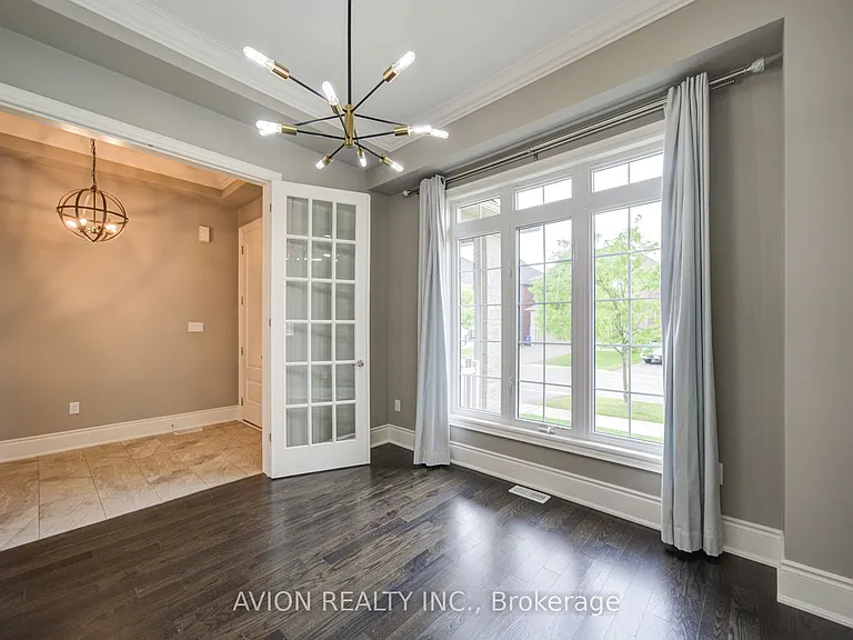 102 Joseph Hartman Cres — Photo 10