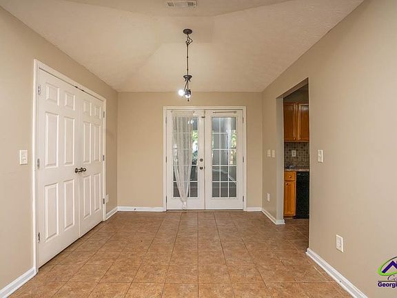 5th image of 669 Wilderness Dr