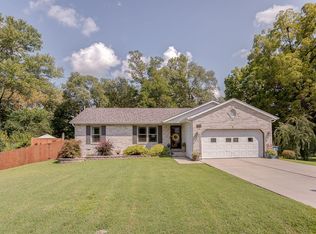 712 Osborn Dr, Collinsville, IL 62234