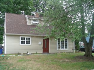 615 Dorset Dr, Morrisville, PA 19067