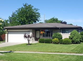 36878 Weber Dr, Sterling Heights, MI 48310