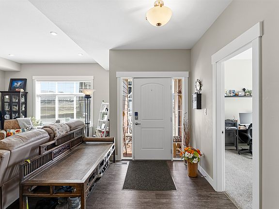 3rd image of 2514 Spring Bank Ave #106