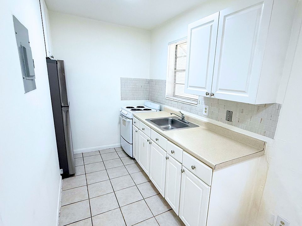 1st image of 2915 Jackson St #11328862