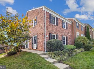 9211 Bailey Ln, Fairfax, VA 22031