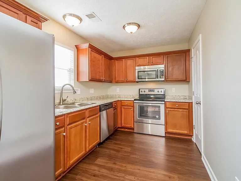 1057 Tammy Sue Ln — Photo 6