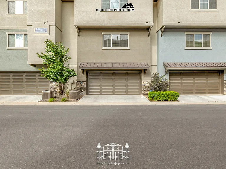 3287 E Thoroughbred Ln — Photo 22