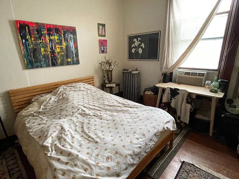 182 Pearl St #1 — Photo 6