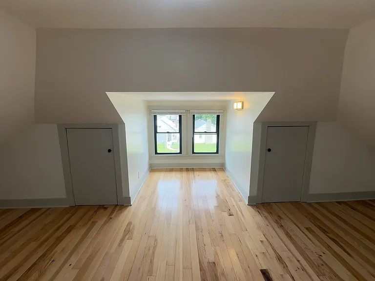 Fun & generous top floor 3rd bedroom!