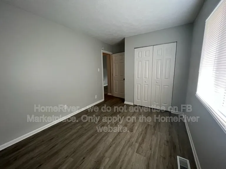 809 Spring Valley Dr — Photo 12