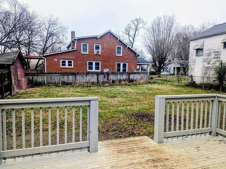 936 W Front St — Photo 14