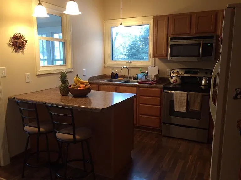 342 Elm St — Photo 18