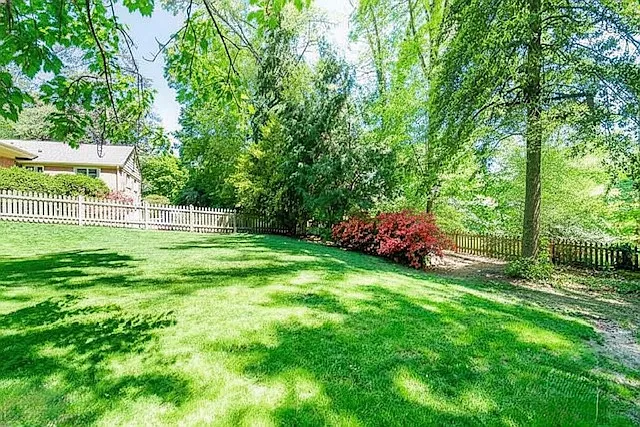 3120 Knoll Dr — Photo 58