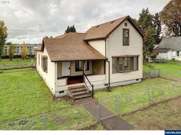 7825 4th St SE, Turner, OR 97392